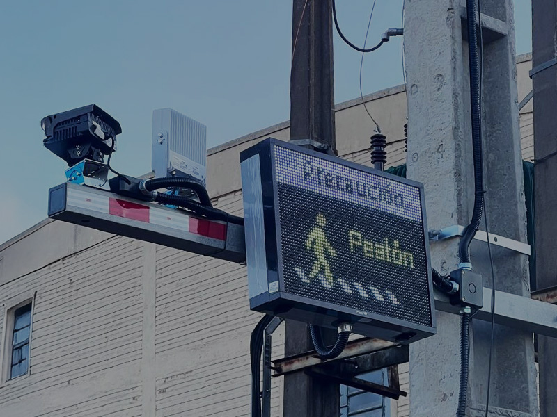 AI守護行人安全 — 佳捷智能攜手綠捷能智控推出「路口行人安全警示解決方案」